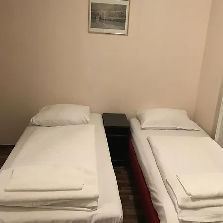 Alpha 3* Frankfurt am Main