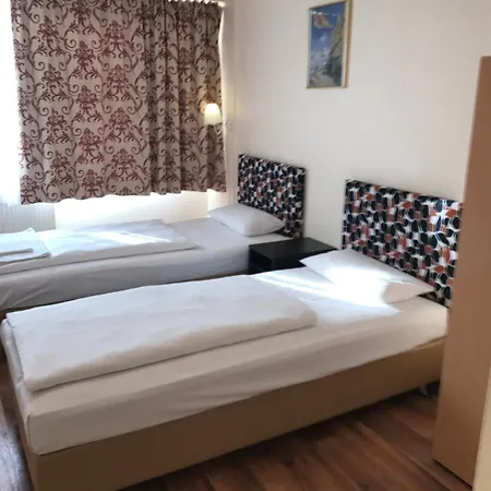 Alpha Πανσιόν Φραγκφούρτη