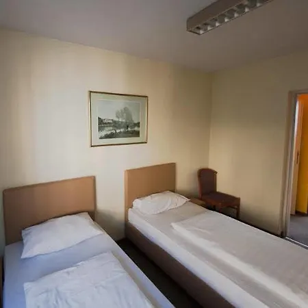 Alpha Πανσιόν Φραγκφούρτη