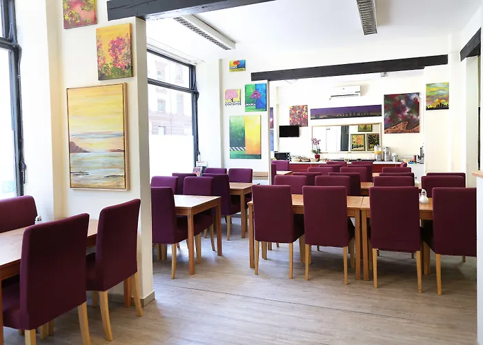 Alpha بيت ضيافة 3*