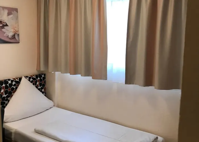 Alpha Guest house 3*