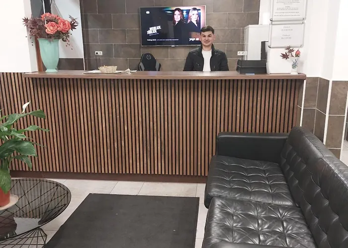 Alpha Guest house 3*