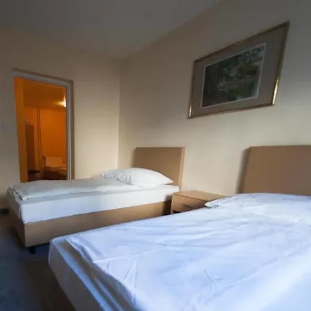 Alpha 3* Frankfurt nad Menem